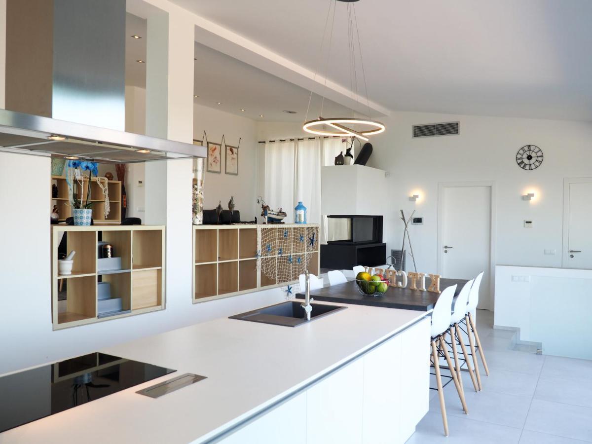 Casa Lou, Architect Villa With Heated Pool At Begur, 470M2 Eksteriør billede
